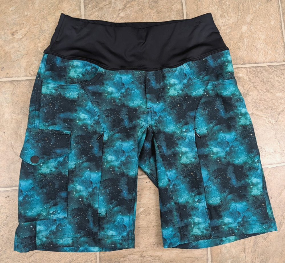 Shredly sz 2 Mountain Bike Cycling Shorts Leia Vented Curvy stretchy women 3355